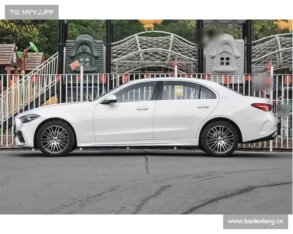 买豪华中型车绕不开的选择？奔驰C级到底有什么吸引力？